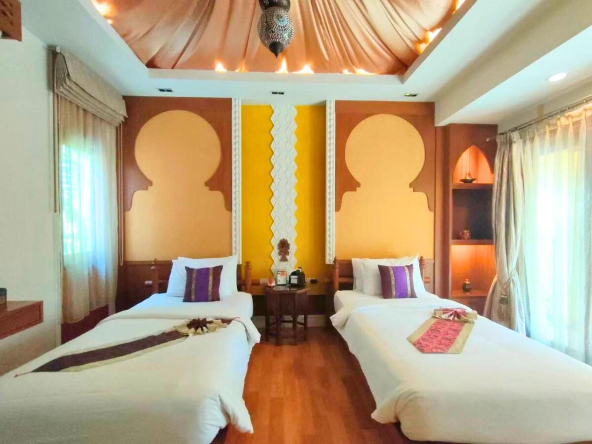 Vartika Resovilla Kuiburi Beach Resort and Villas Kui Buri Esterno foto