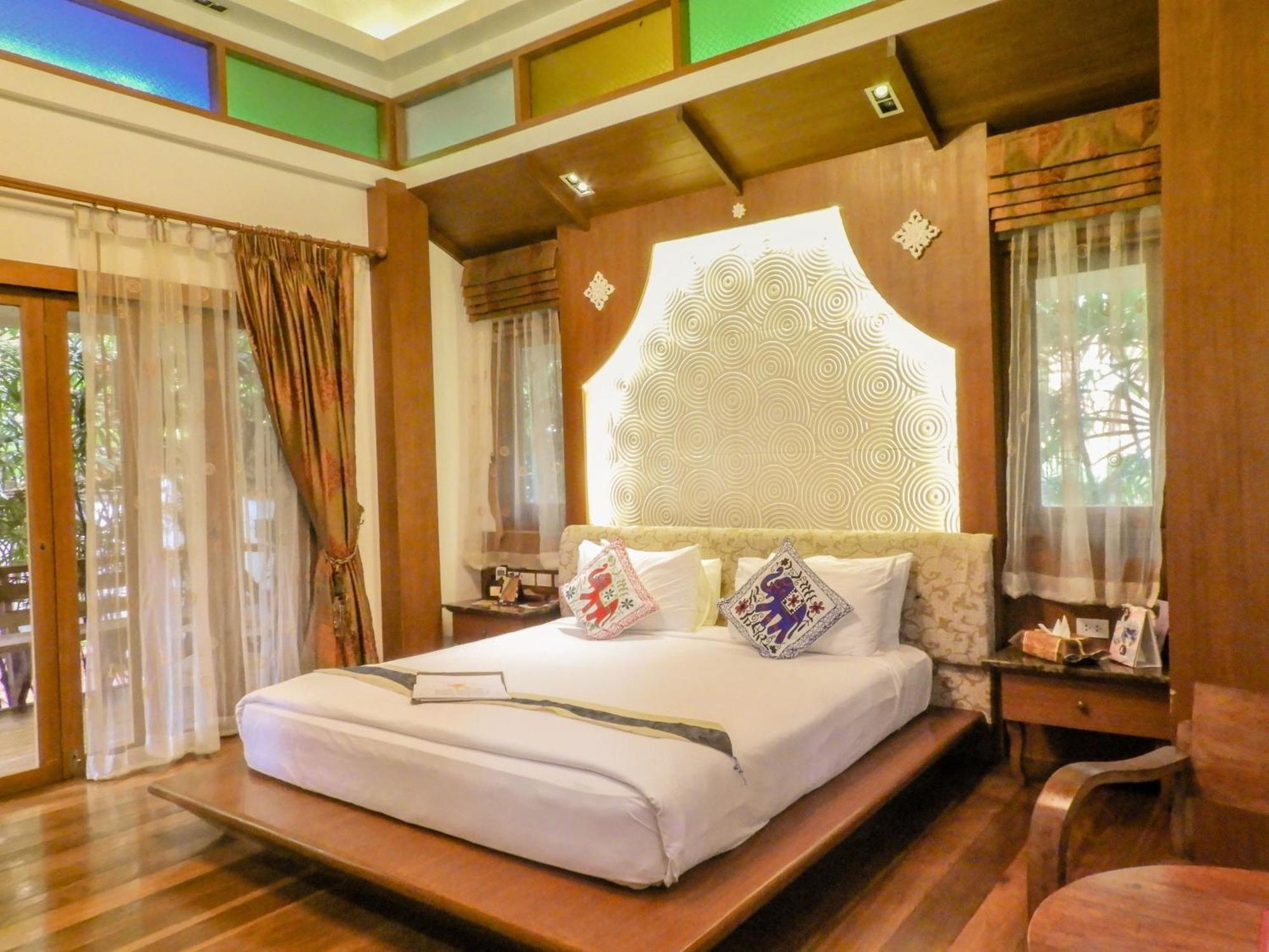 Vartika Resovilla Kuiburi Beach Resort and Villas Kui Buri Esterno foto