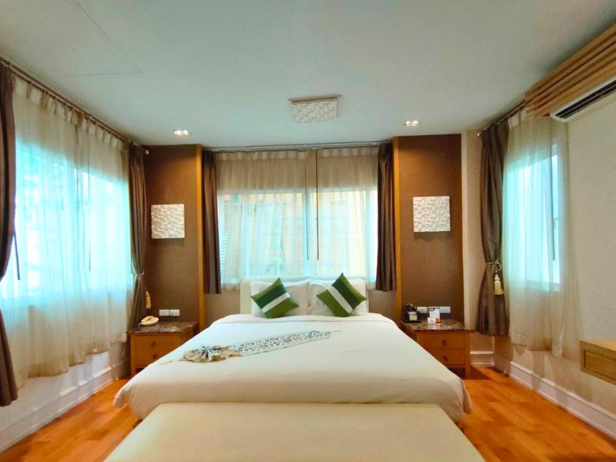 Vartika Resovilla Kuiburi Beach Resort and Villas Kui Buri Esterno foto