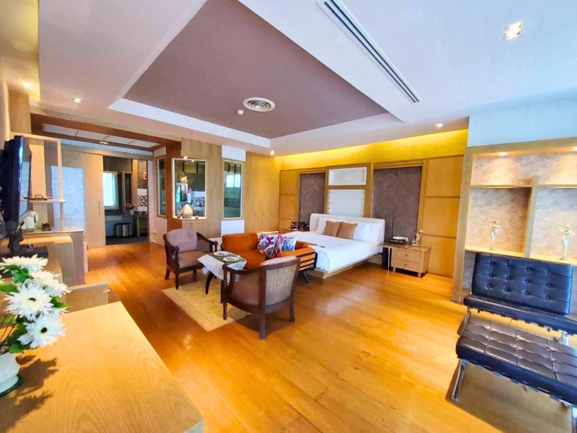 Vartika Resovilla Kuiburi Beach Resort and Villas Kui Buri Esterno foto