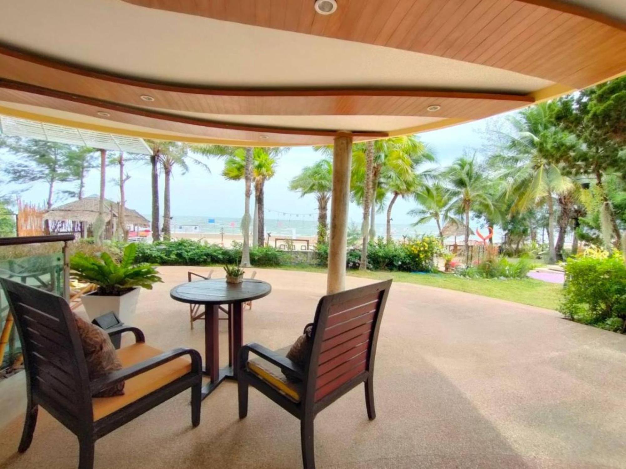 Vartika Resovilla Kuiburi Beach Resort and Villas Kui Buri Esterno foto