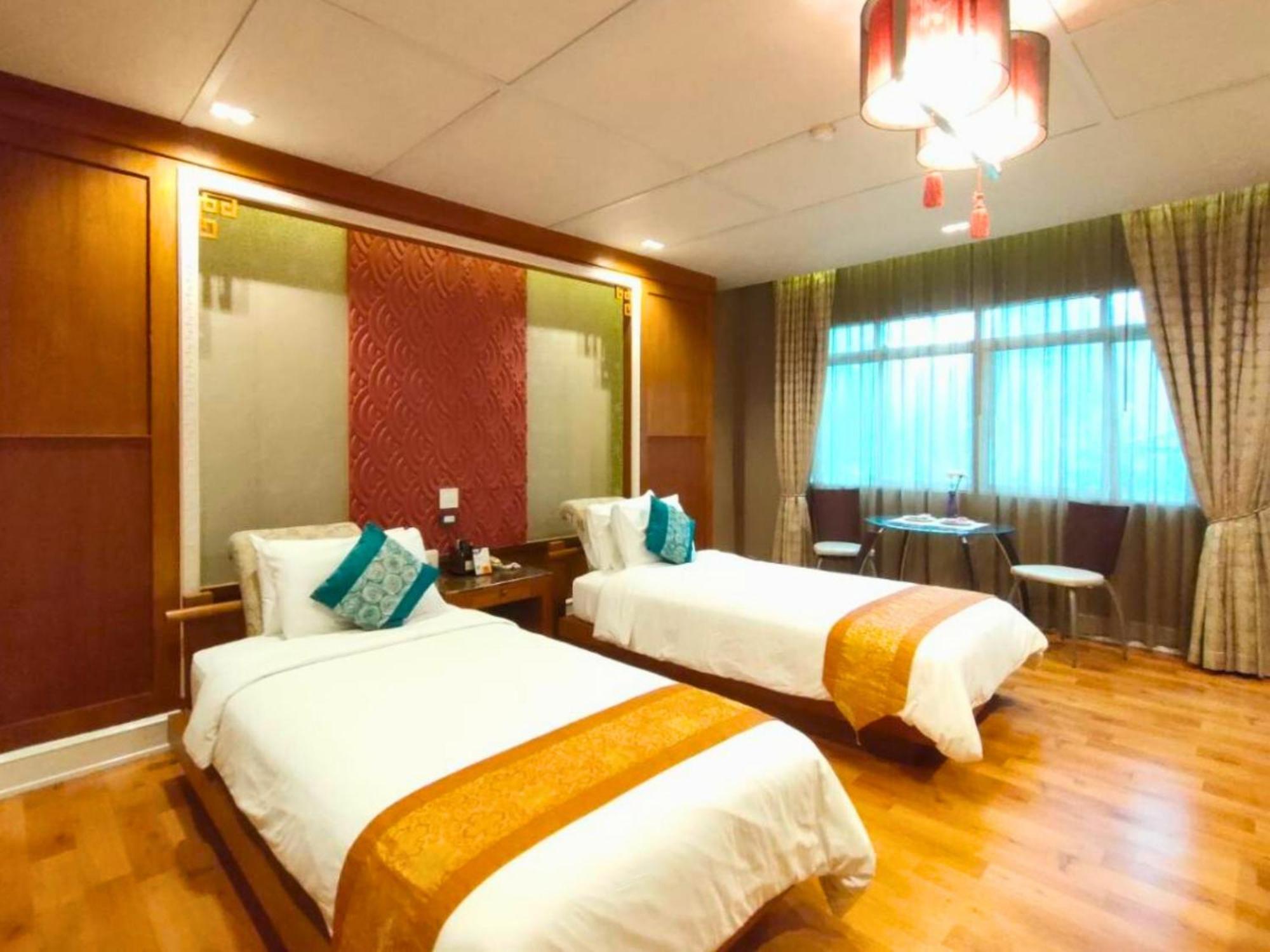 Vartika Resovilla Kuiburi Beach Resort and Villas Kui Buri Esterno foto